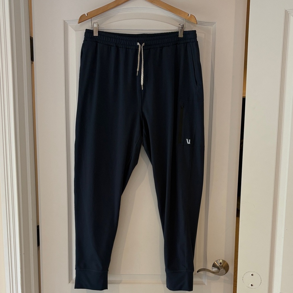 Vuori Men’s Joggers with Drawstring - Navy
